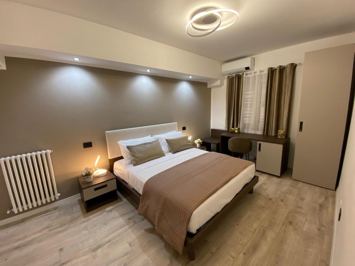 Hotel Plaza Ungheria Палермо Экстерьер фото
