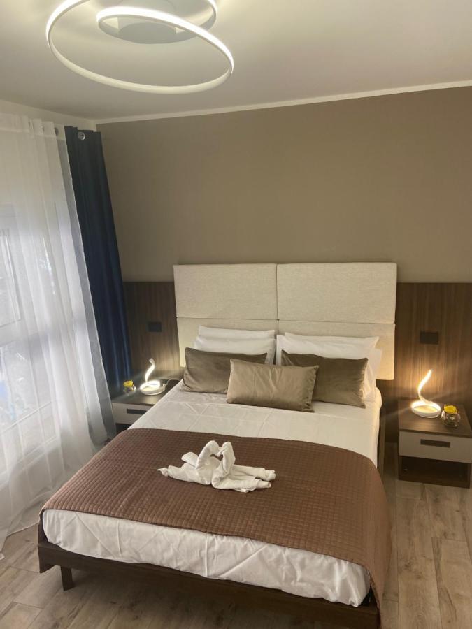 Hotel Plaza Ungheria Палермо Экстерьер фото