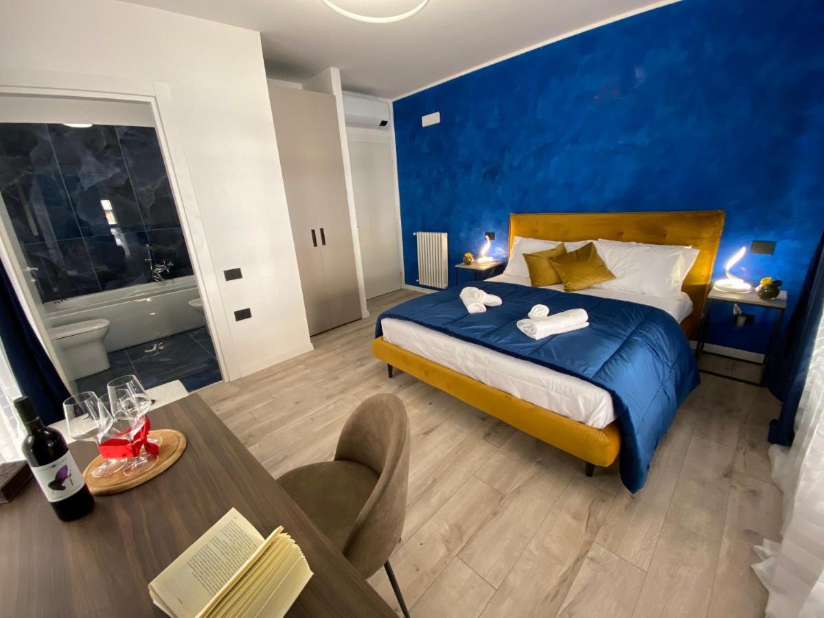 Hotel Plaza Ungheria Палермо Экстерьер фото